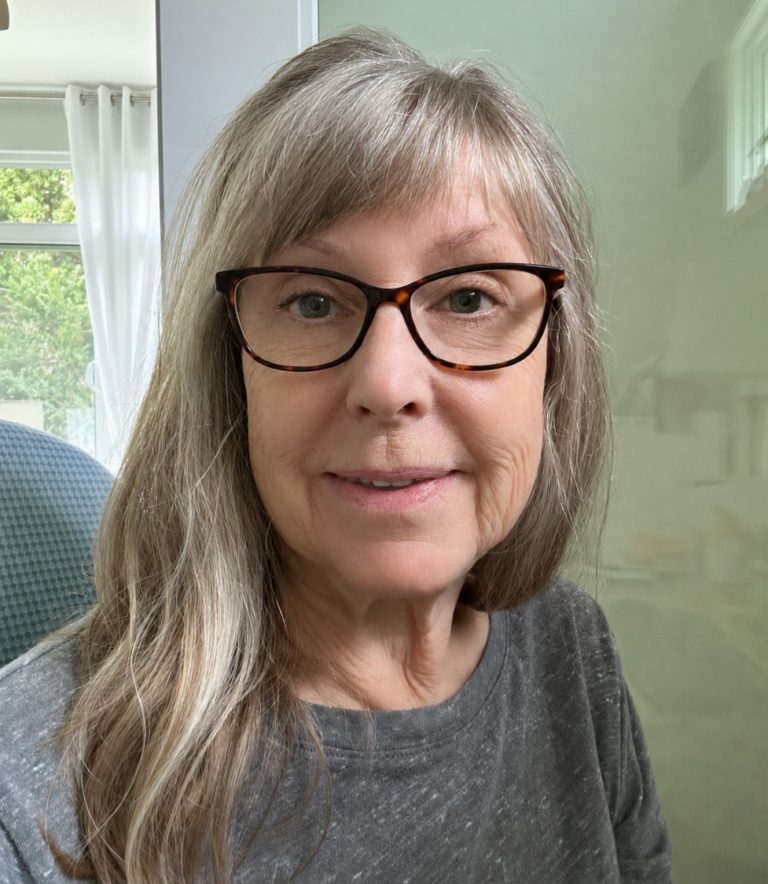 Artist Story: Carolyn Rhinebarger